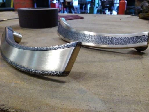 Poignée de porte sur mesure en bronze forgée
